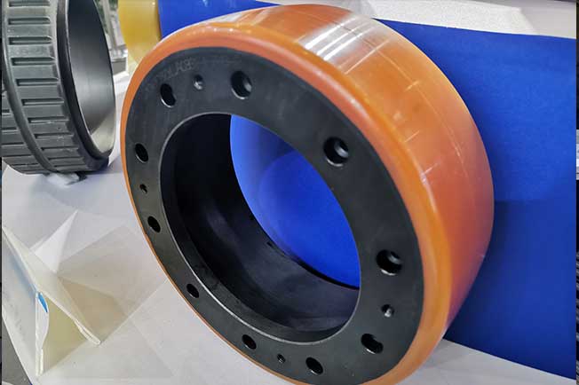 RGV Polyurethane Tyred Wheel Automated Guided Vehicle Wheel