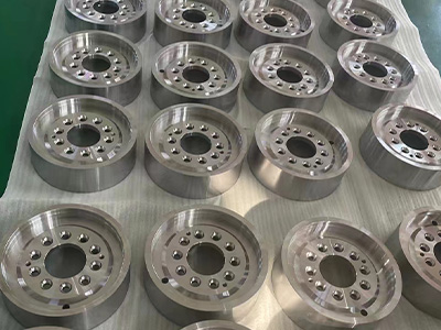 Iron polyurethane wheel core