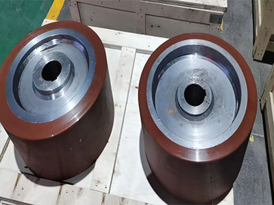 Straddle Stackers Polyurethane Load Wheels